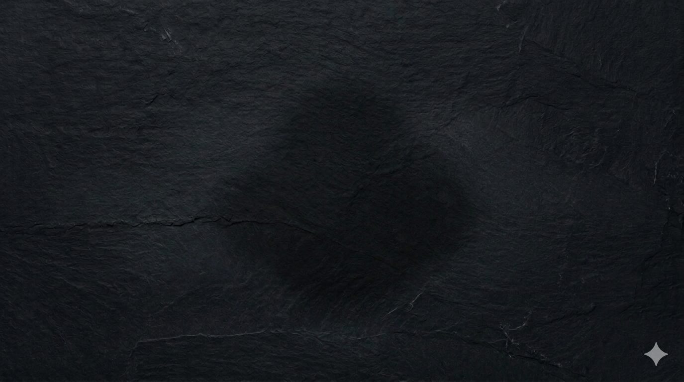 Symbolique de la présence brute et de la fusion des rôles (fils, mari, parent) dans la série Mémoire d’accompagnement.